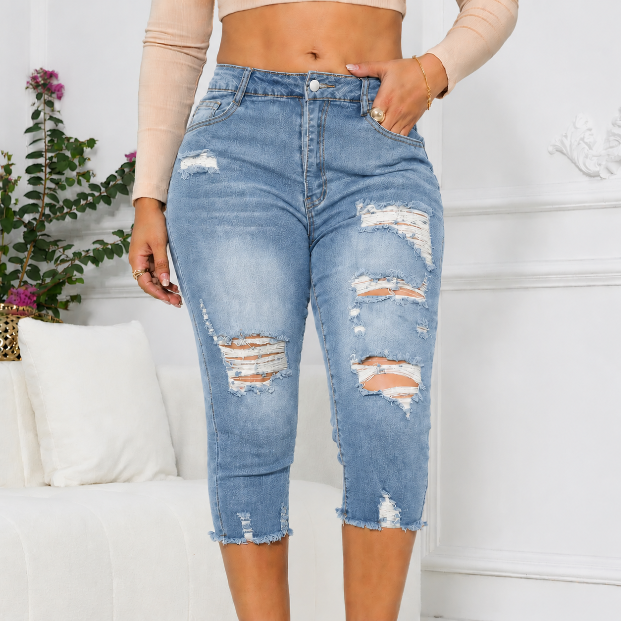 Women's Ripped Capri Jeans - Summer Essential