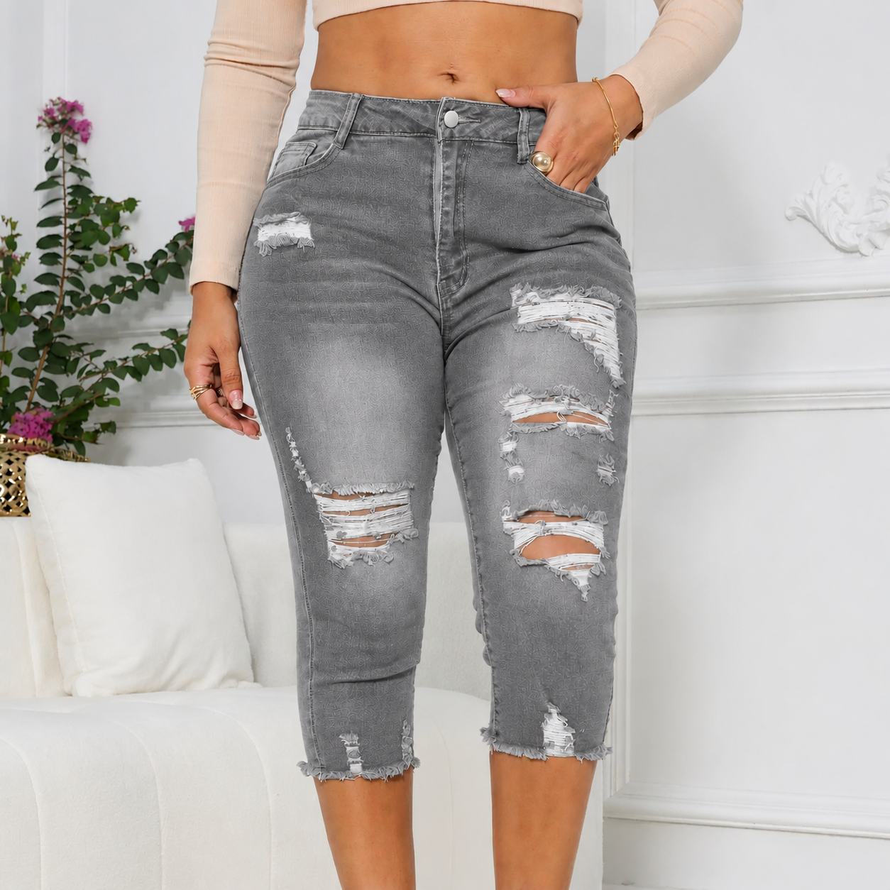 Women's Ripped Capri Jeans - Summer Essential