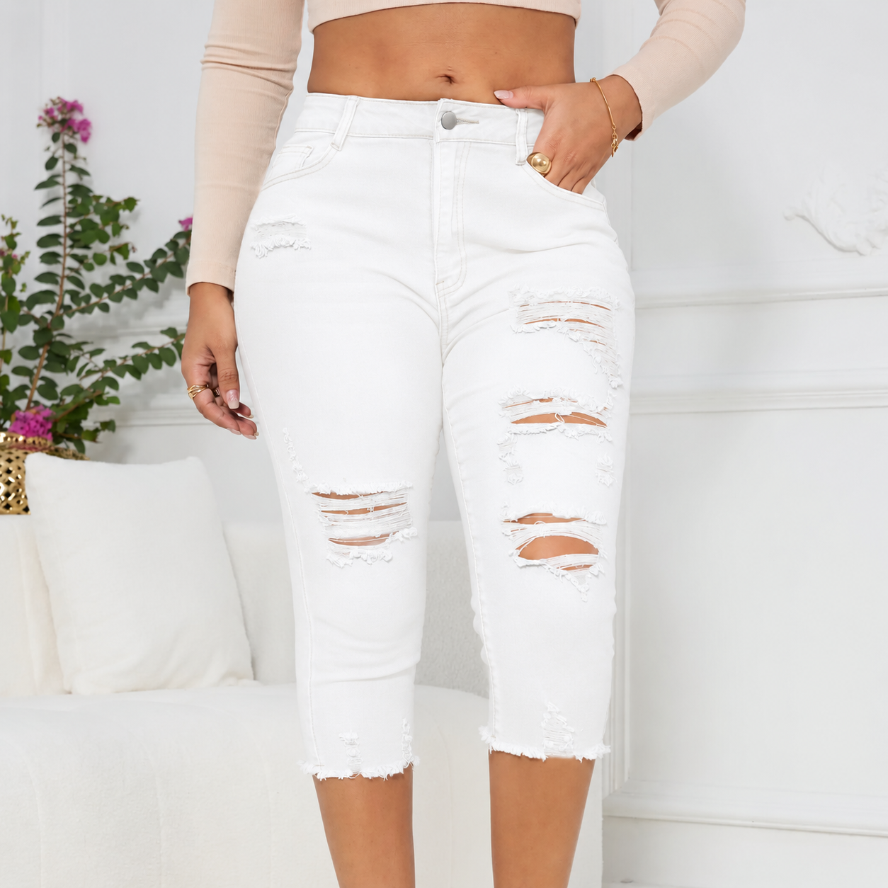 Women's Ripped Capri Jeans - Summer Essential